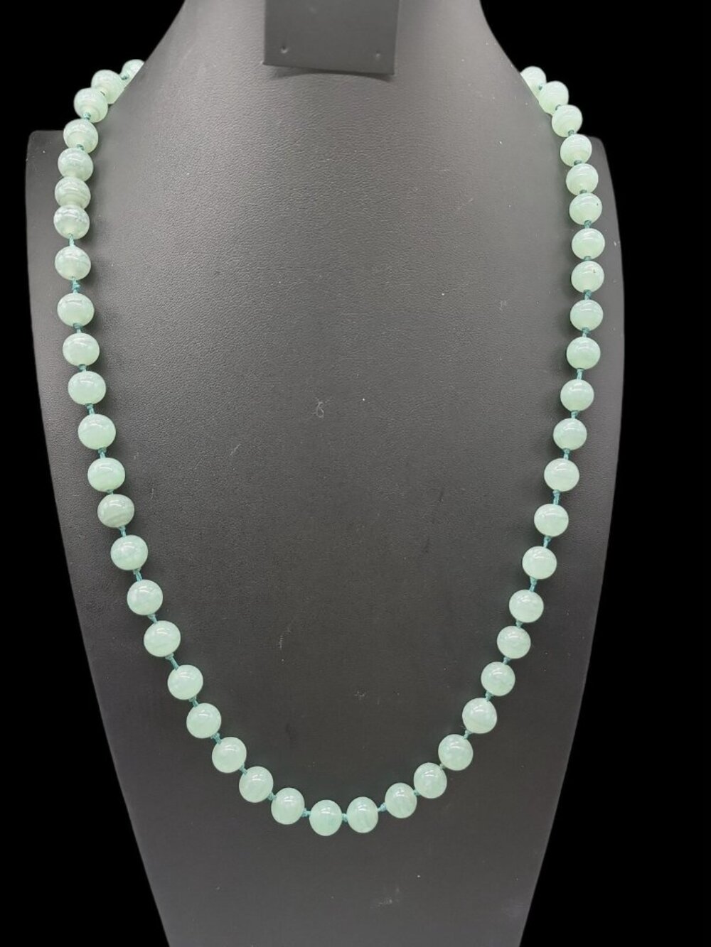 Vintage Les Bernard Signed Jade Bead Necklace Hand Knotted Barrel Clasp 34" - Picture 2 of 12